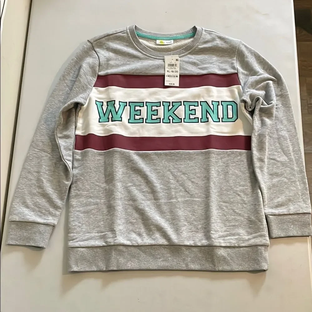 Epic Threads Light Gray Sweatshirt